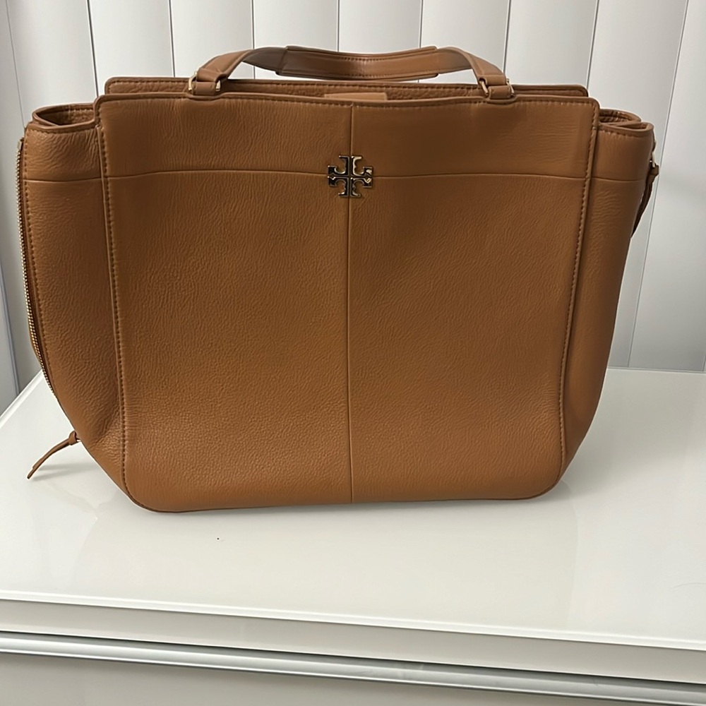 Tory Burch Ivy Side Zip Shoulder Bag